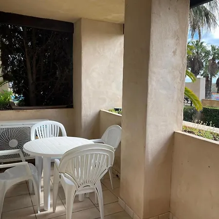 Urbanizacion Jardines De Planta Baja By Sit *